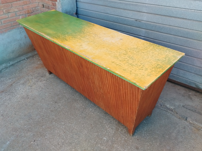 mostrador comercio madera 84x185x54.5 1u